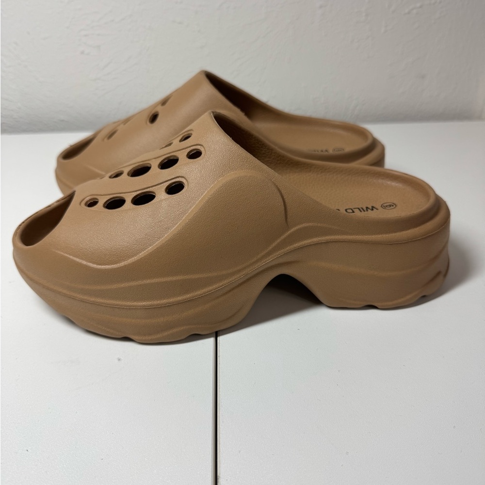 Wild Diva Tan Platform Shoes with Classic Clog Design